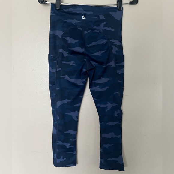 Athleta Women's Blue Ultimate Stash Pocket Camo Capri Leggings - Picture 3 of 4